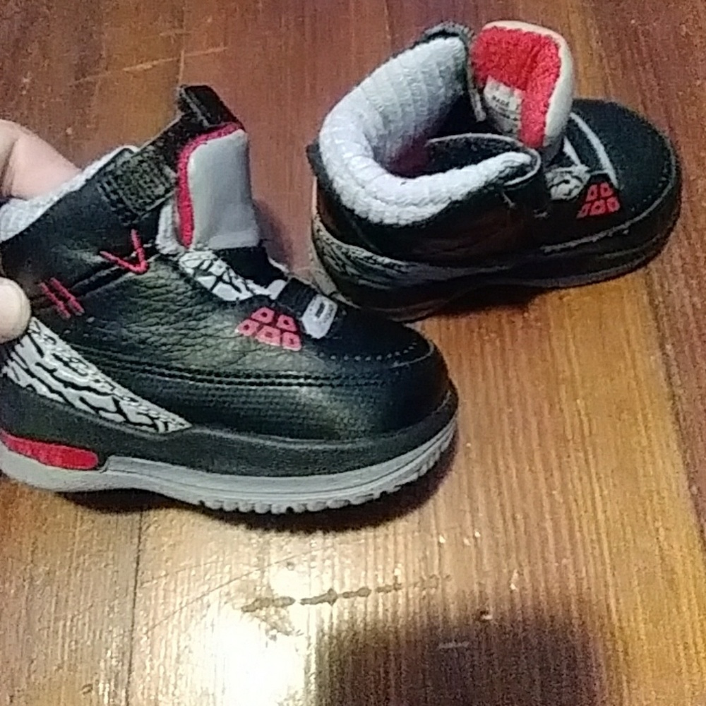 Jordans size 3